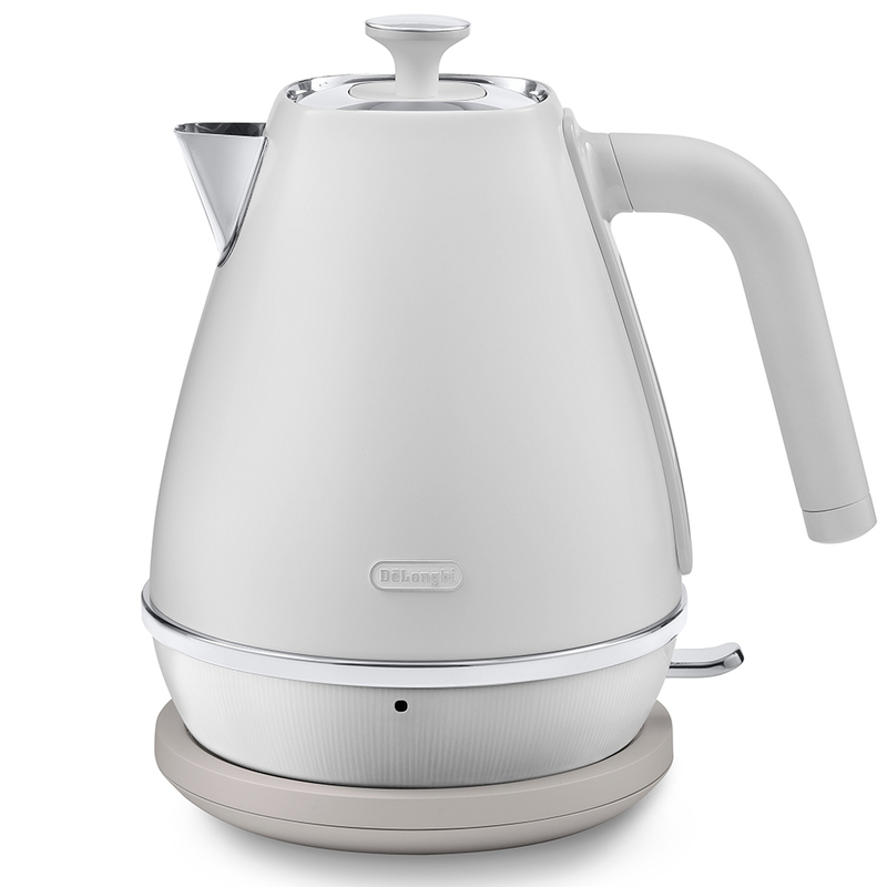 Electric kettle DeLonghi KBX 2016 BK1 1.7 l 2000 W black