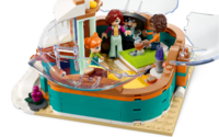 Конструктор LEGO Friends 41760 "Праздничное приключение в Иглу"